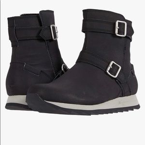 Merrell Alpine Roam Zip boots sz 8